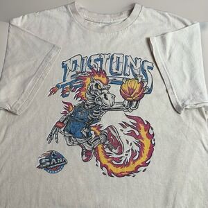 Sana Detroit Pistons Shirt Mens Small Tan Skull Skeleton Flames Basketball USA